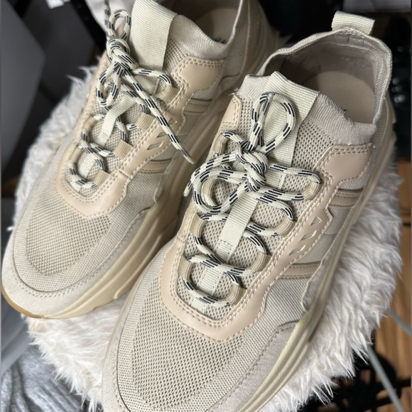 H&M Beige/Tan Sneakers - Picture 4 of 4